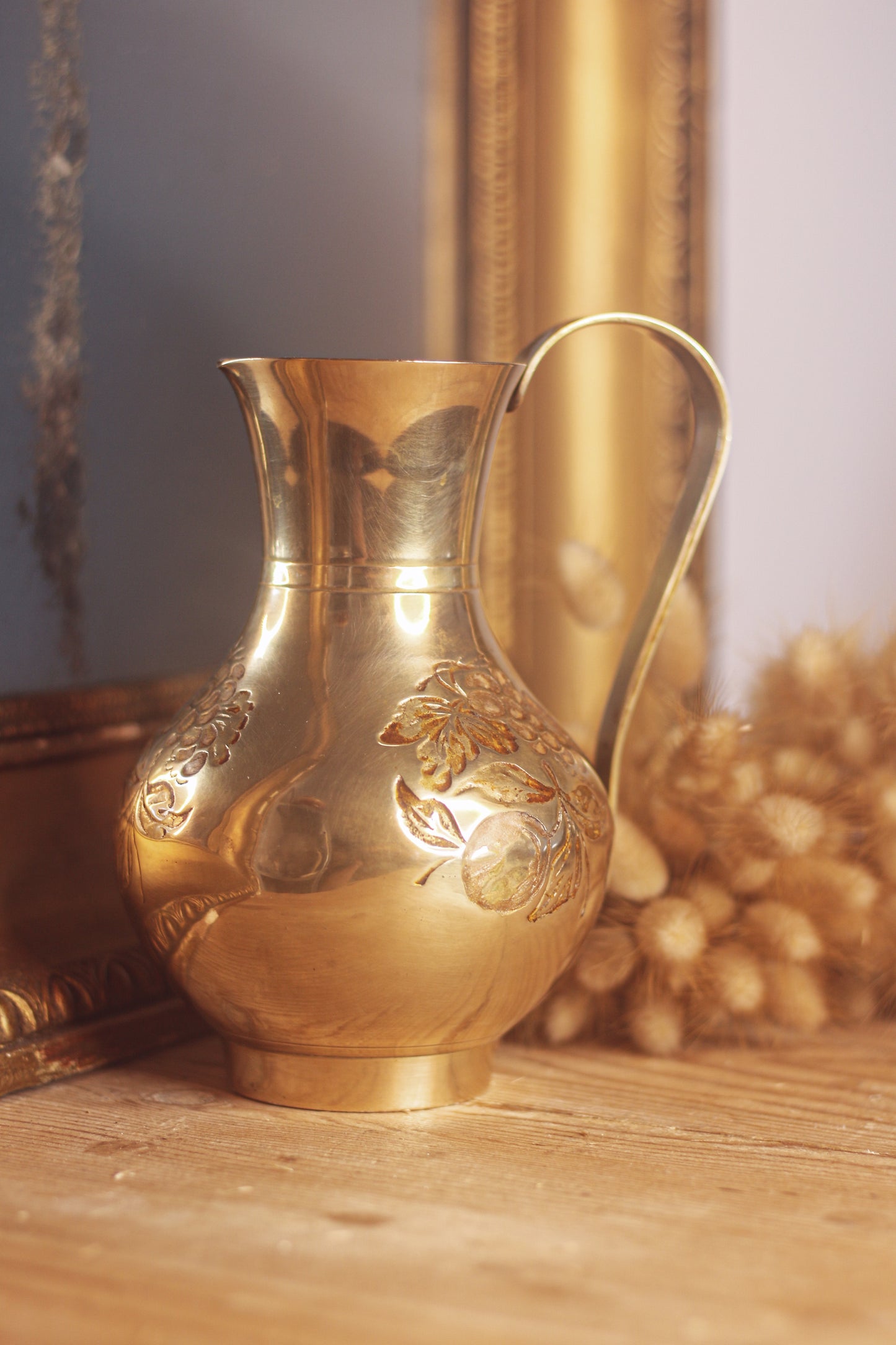 Pichet/vase en laiton doré